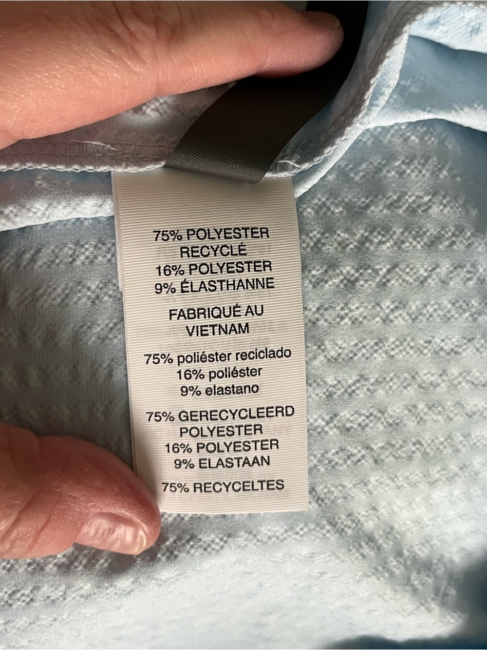 NWT Vuori St Villa Textured V-Neck Tank in Medium and XL in Color Light Mist - Picture 9 of 11